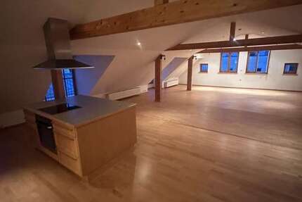 Wohnung zum Mieten in Vilsbiburg 1.300 € 130 m²