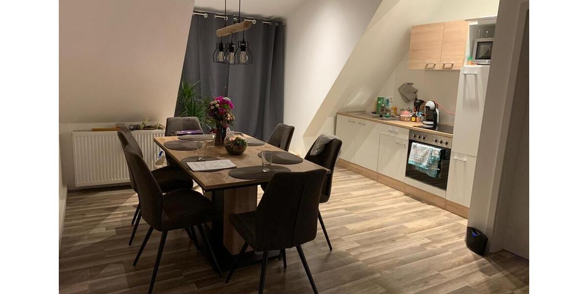 Dachgeschoßwohnung Nossen - 3 Zimmer, 69 m&sup2;, 450&euro; | Angebot:25978775