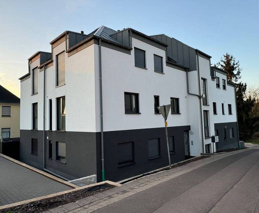 SOFORT FREI-Hochwertige moderne Wohnung sucht neuen Mieter direkt an der Grenze L-Schengen