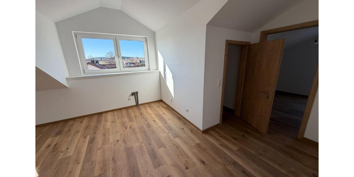 Dachgeschoßwohnung Sankt Oswald-Riedlhütte Riedlhütte - 2 Zimmer, 47 m&sup2;, 424&euro; | Angebot:25440806