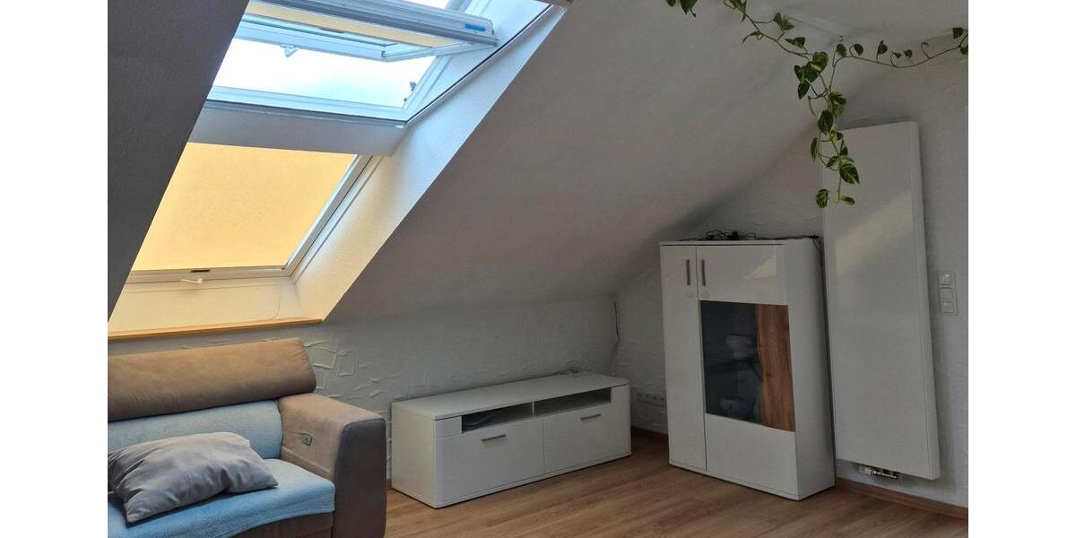 Dachgeschoßwohnung Johannesberg - 2.5 Zimmer, 60 m&sup2;, 650&euro; | Angebot:26563205