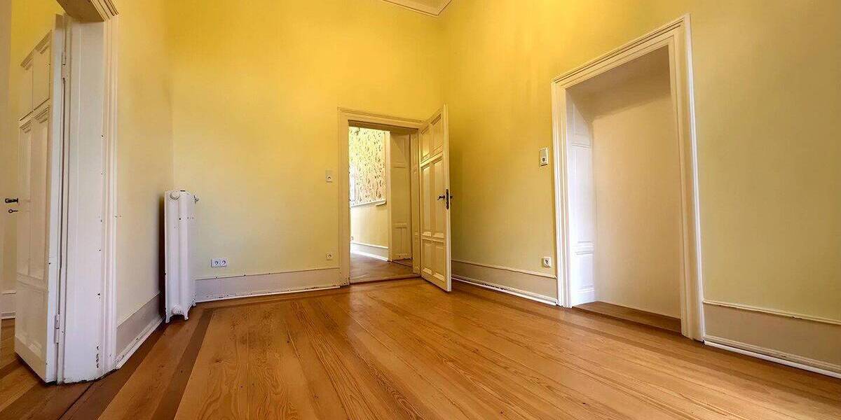 Etagenwohnung Wiesbaden Nordost - 4 Zimmer, 155 m&sup2;, 2.690&euro; | Angebot:26841296