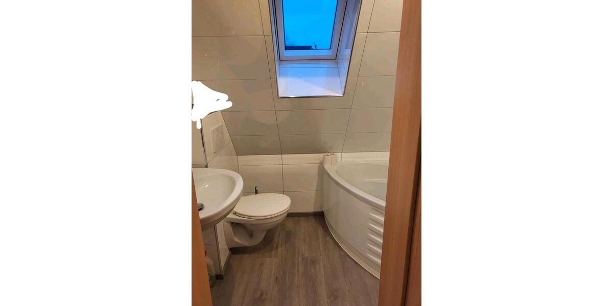 Dachgeschoßwohnung Triberg im Schwarzwald - 3 Zimmer, 75 m&sup2;, 900&euro; | Angebot:26535930