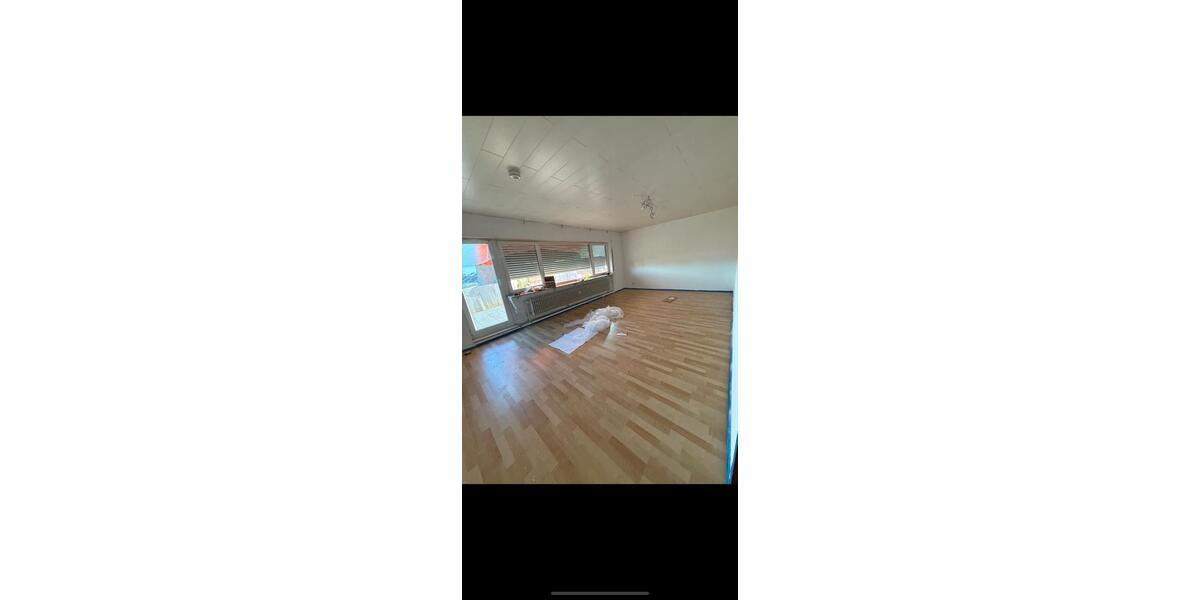 Schöne helle Wohnung 3 zimmer