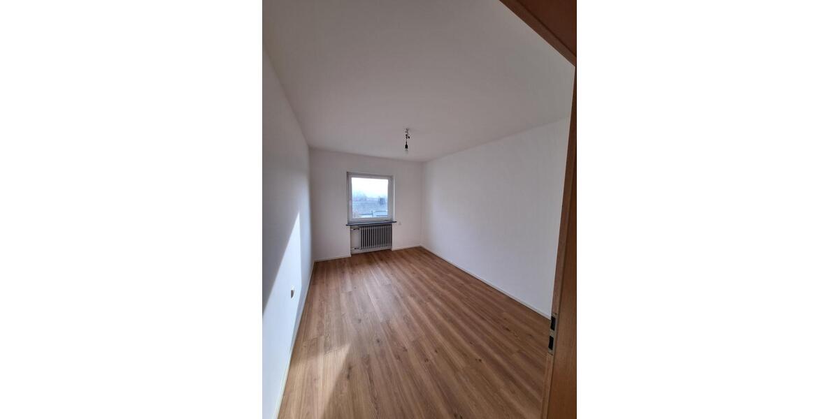 Reihenhaus Kronach - 4 Zimmer, 102 m&sup2;, 1.050&euro; | Angebot:24844306