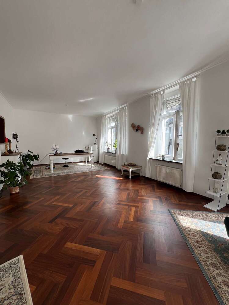 Wohnung zum Mieten in Velbert 1.200 € 117.23 m²