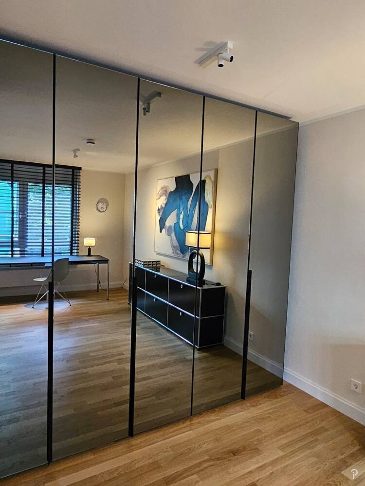 Inselstraße - Luxuriöse 4 Zimmer-Wohnung vollmöbliert mit Blick in den Hofgarten
