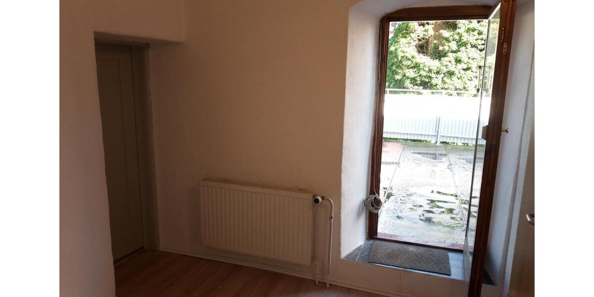 Etagenwohnung Kirchenlamitz Hohenbuch - 3 Zimmer, 75 m&sup2;, 485&euro; | Angebot:25415195