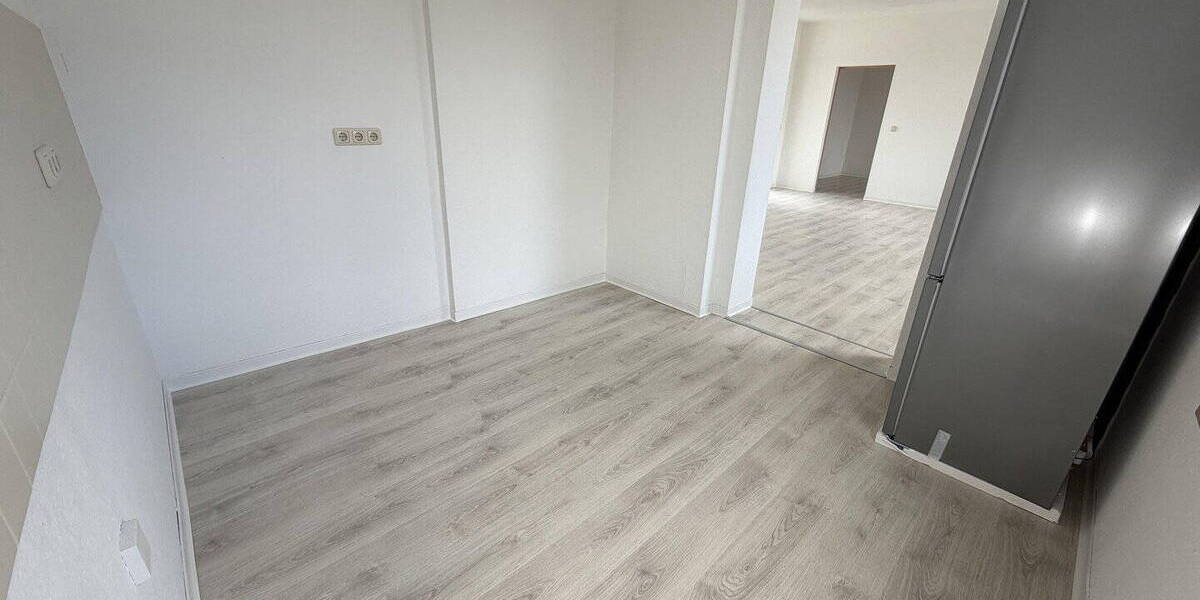 Etagenwohnung Dessau-Roßlau Roßlau - 2 Zimmer, 59 m&sup2;, 443&euro; | Angebot:26040846