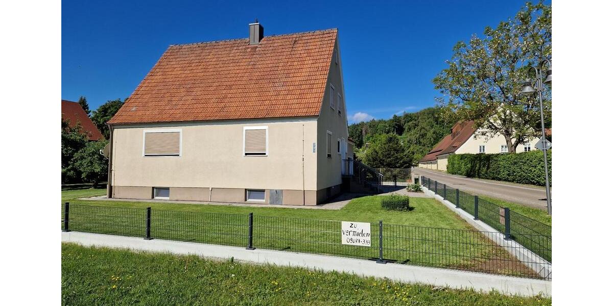 Einfamilienhaus Maihingen - 7 Zimmer, 135 m&sup2;, 1.200&euro; | Angebot:26614462