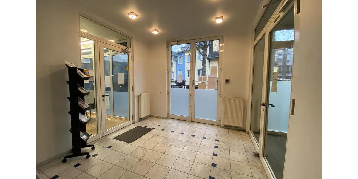 Repräsentative Galerie -oder Bürofläche mit ca. 80m², im historischen Stadtkern von Andernach zimmer