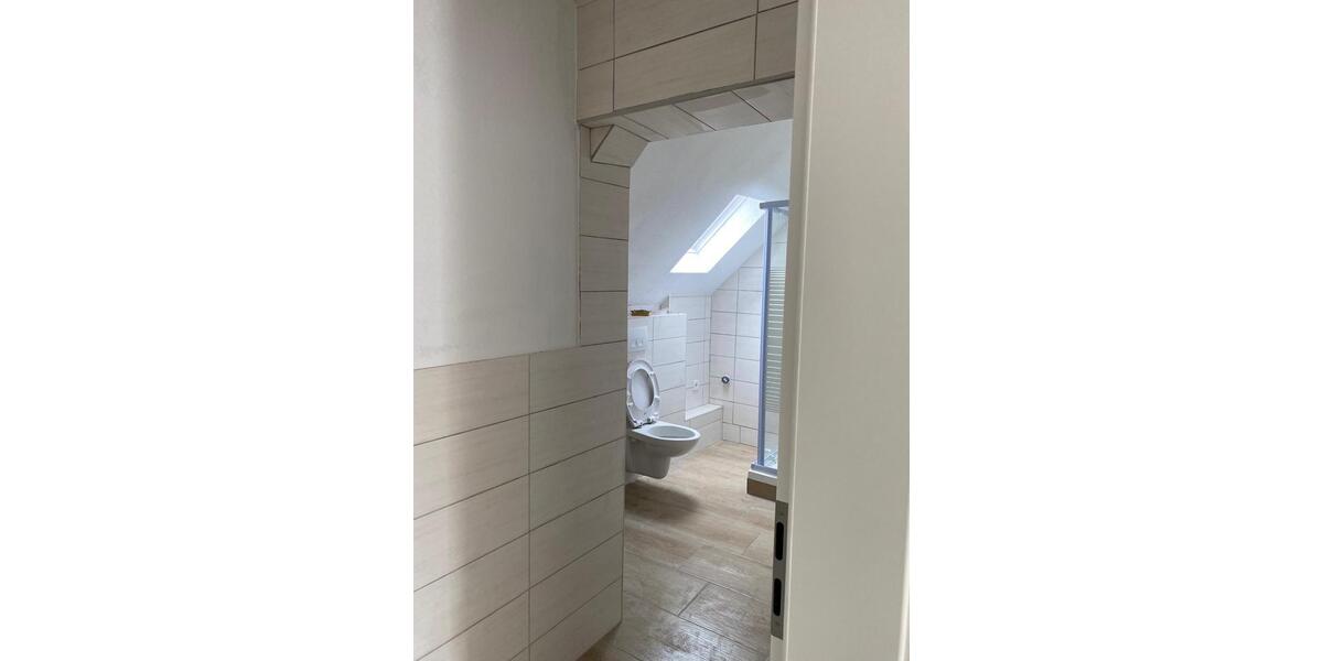 Dachgeschoßwohnung Staufenberg - 3 Zimmer, 95 m&sup2;, 1.000&euro; | Angebot:26254515