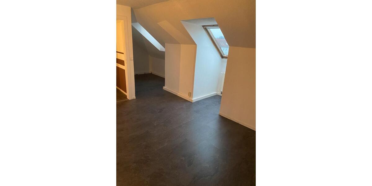 Dachgeschoßwohnung Eisenhüttenstadt - 1 Zimmer, 34 m&sup2;, 340&euro; | Angebot:24714583