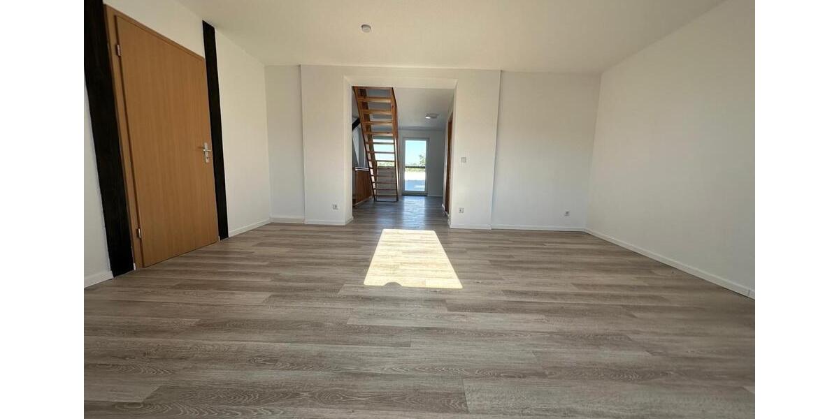 Dachgeschoßwohnung Bad Schmiedeberg - 4 Zimmer, 125 m&sup2;, 750&euro; | Angebot:25714357