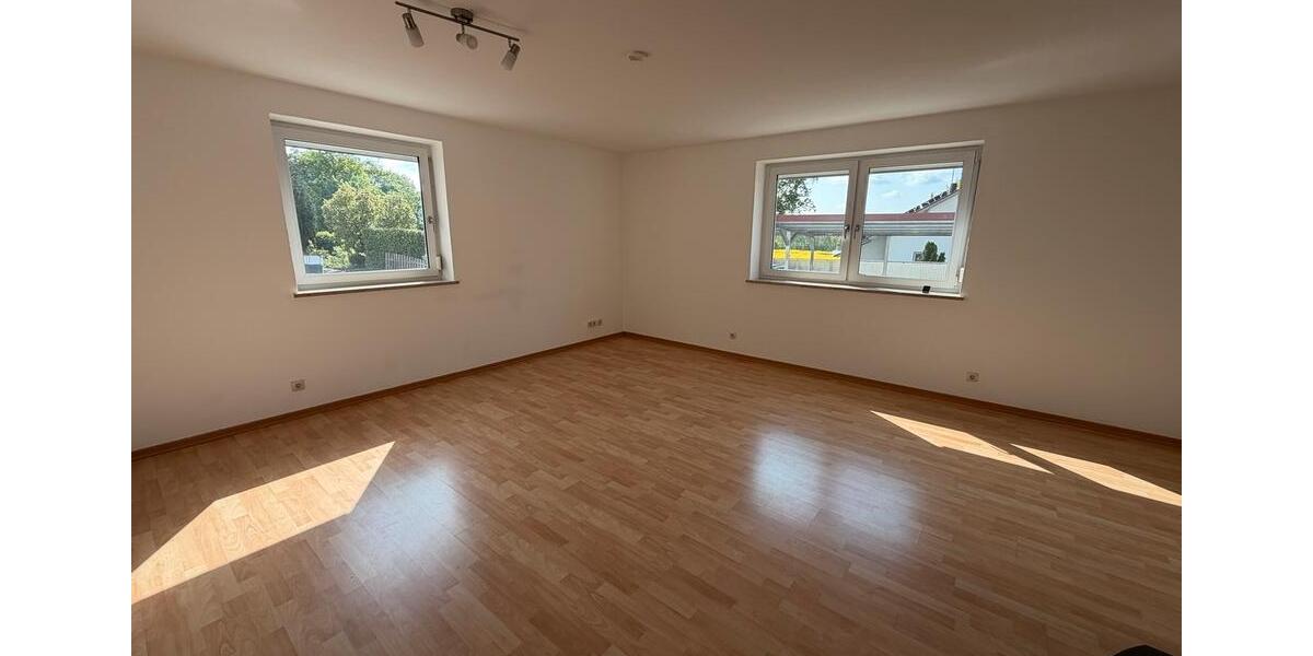 Erdgeschoßwohnung Marklkofen - 3 Zimmer, 80 m&sup2;, 670&euro; | Angebot:26491321