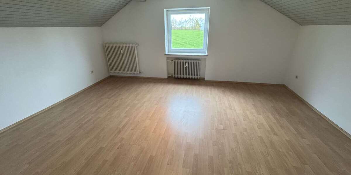 Etagenwohnung Landau an der Isar - 2 Zimmer, 54 m&sup2;, 460&euro; | Angebot:26120199