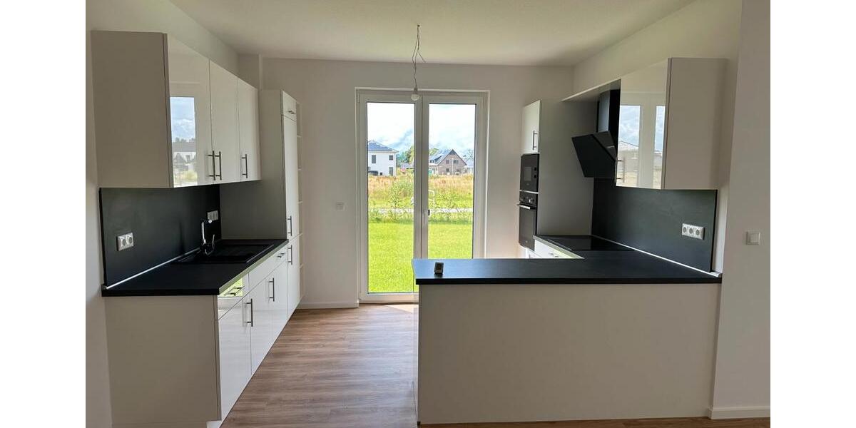 Erdgeschoßwohnung Otterndorf - 4 Zimmer, 143 m&sup2;, 1.675&euro; | Angebot:26040020