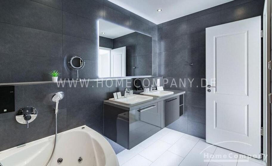 MöbliertFurnished 4-Zimmer Apartment in Dresden-Altstadt 6 Personen zimmer