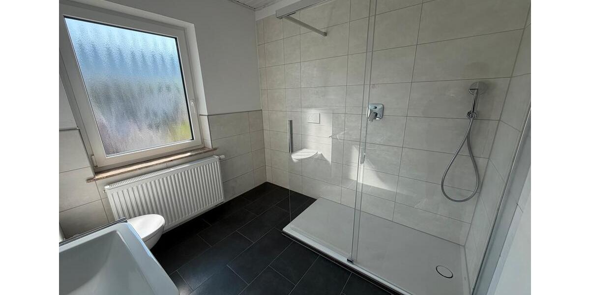 Dachgeschoßwohnung Leiwen - 3 Zimmer, 115 m&sup2;, 950&euro; | Angebot:25809741