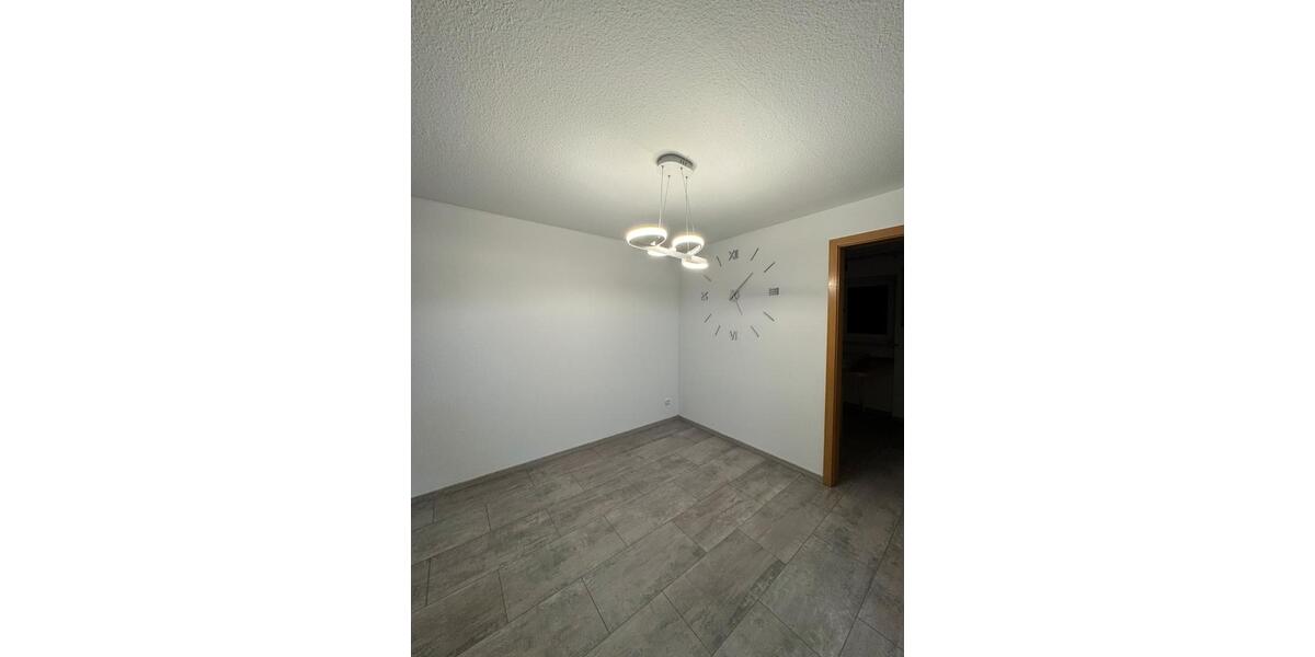 Etagenwohnung Bad Arolsen - 3 Zimmer, 80 m&sup2;, 840&euro; | Angebot:24819197