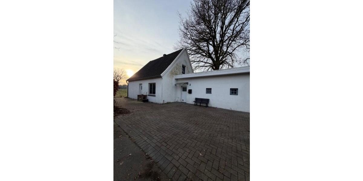 Erdgeschoßwohnung Essen (Oldenburg) - 2 Zimmer, 80 m&sup2;, 600&euro; | Angebot:24933526