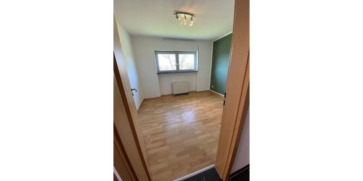 Mehrfamilienhaus, Wohnhaus Gillenfeld - 3 Zimmer, 65 m&sup2;, 570&euro; | Angebot:26204178