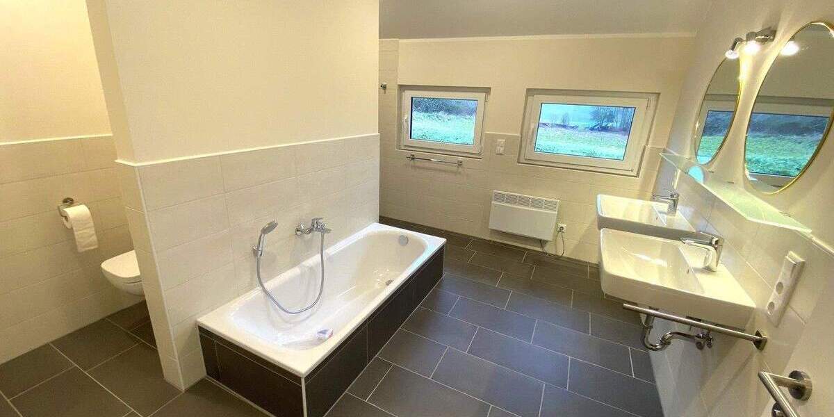 Doppelhaushälfte Ellingen - 4 Zimmer, 127 m&sup2;, 1.650&euro; | Angebot:25820767