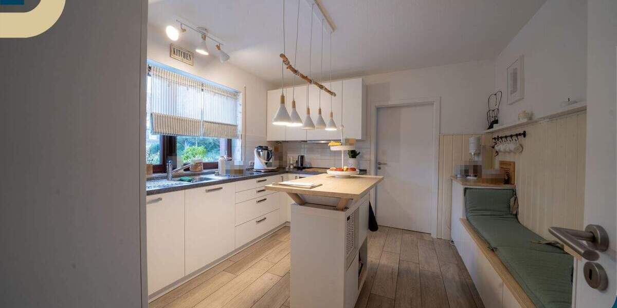 Doppelhaushälfte Pinneberg - 4 Zimmer, 170 m&sup2;, 2.200&euro; | Angebot:25050493