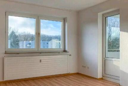 in 45309 ESSEN, 2,5 Zimmer Wohnung mit Balkon zu Vermieten 2 zimmer