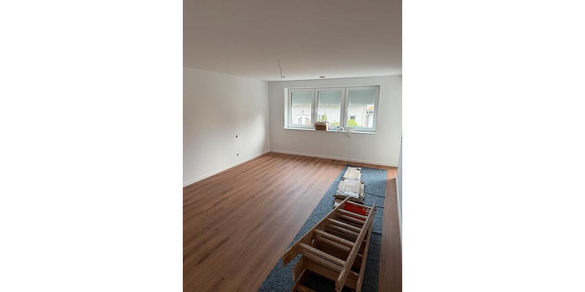 Erdgeschoßwohnung Bad Schwalbach - 4 Zimmer, 100 m&sup2;, 1.450&euro; | Angebot:26045044