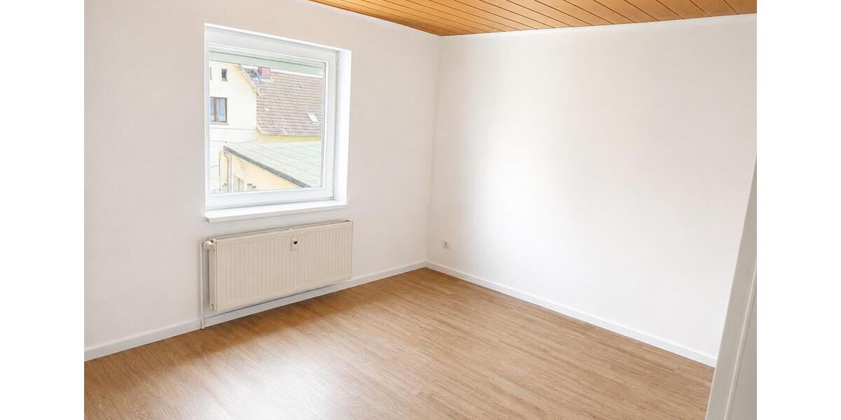 Erdgeschoßwohnung Schöningen - 4 Zimmer, 85 m&sup2;, 560&euro; | Angebot:26489321