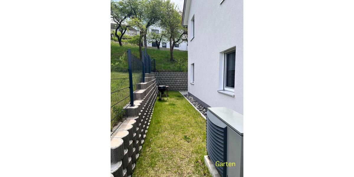 Doppelhaushälfte Hünfeld - 5 Zimmer, 143 m&sup2;, 1.400&euro; | Angebot:26563880