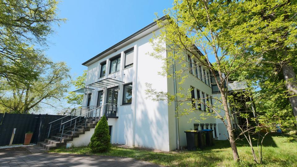 Maisonettenwohnung Bad Lippspringe - 4 Zimmer, 189 m&sup2;, 1.900&euro; | Angebot:25500360