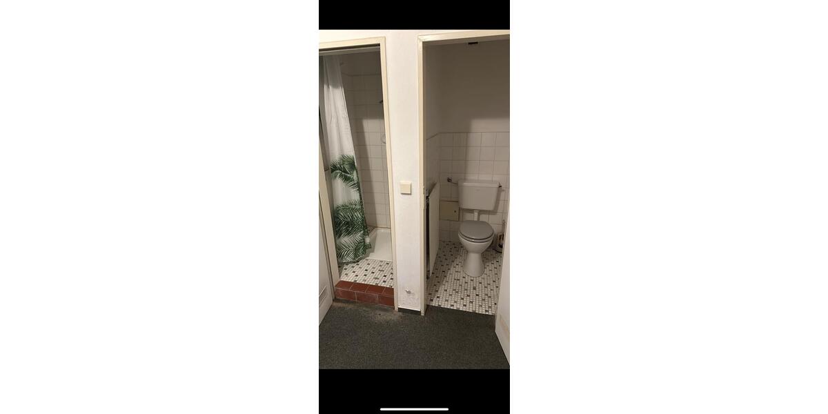 Wohnen auf Zeit Blomberg - 10 Zimmer, 20 m&sup2;, 10&euro; | Angebot:24398307