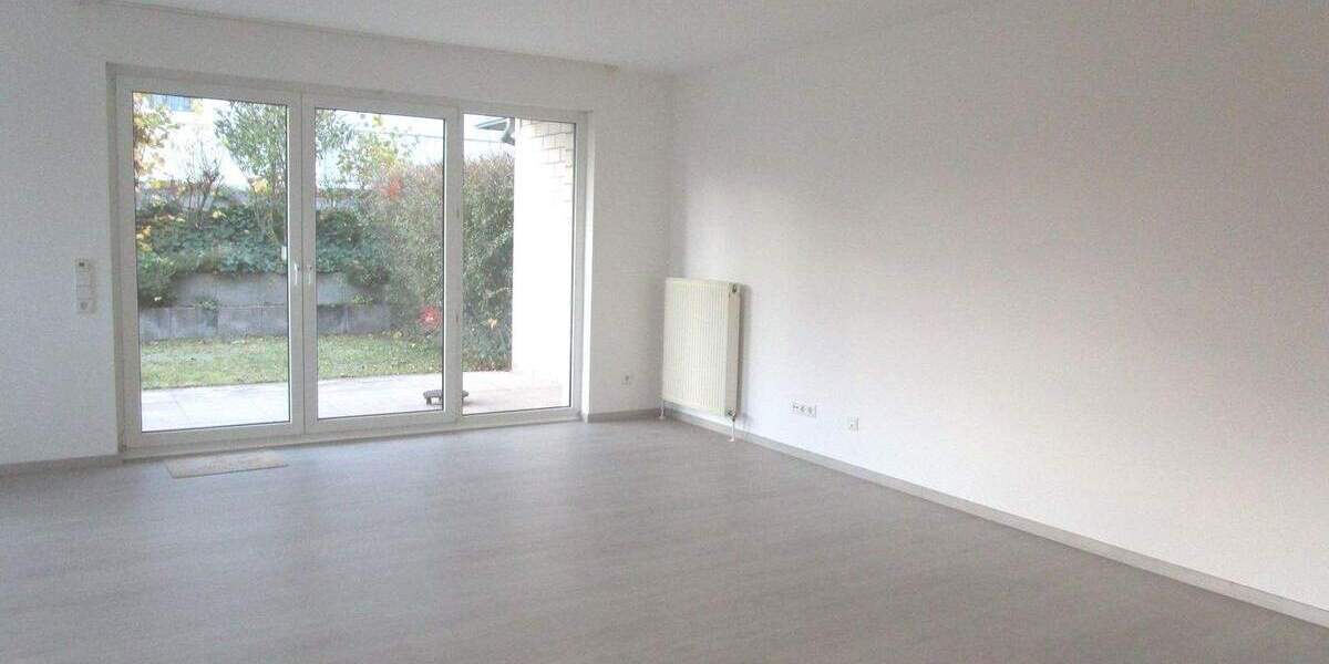 Etagenwohnung Kaiserslautern Innenstadt - 3 Zimmer, 95 m&sup2;, 1.000&euro; | Angebot:24689178