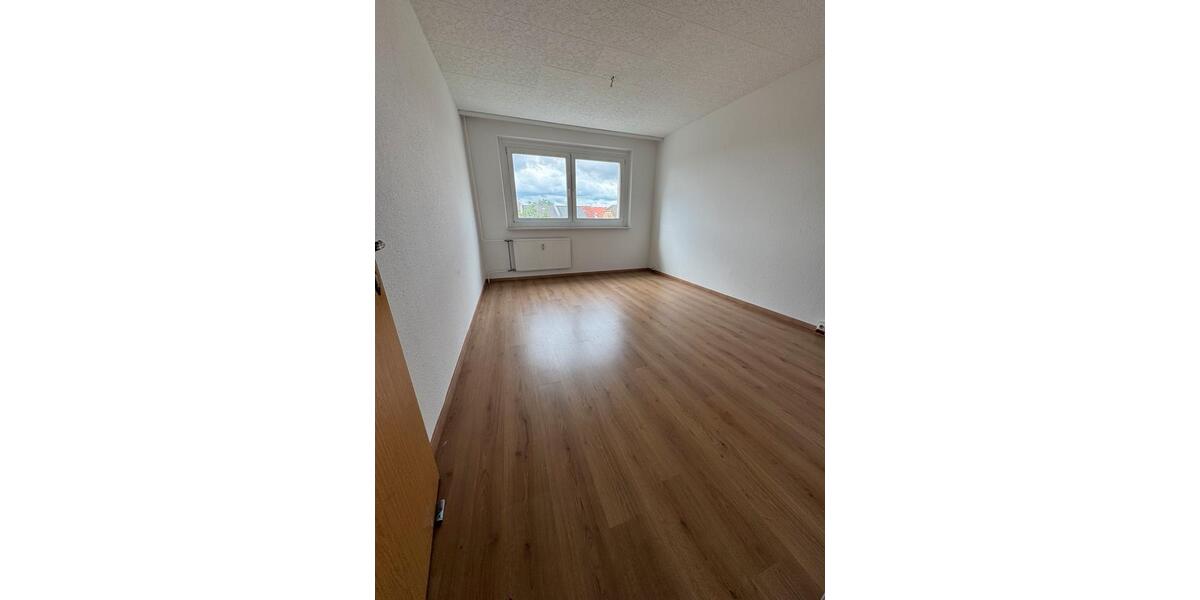 Etagenwohnung Hettstedt - 3 Zimmer, 61 m&sup2;, 300&euro; | Angebot:26355965