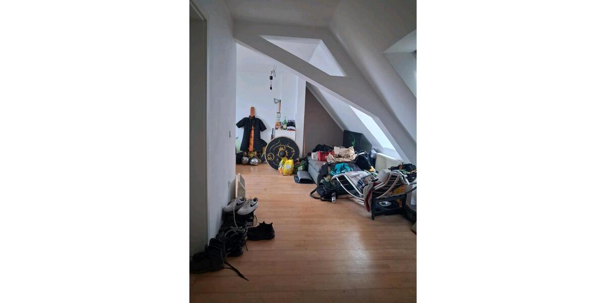 Dachgeschoßwohnung Gerbach - 6 Zimmer, 140 m&sup2;, 1.100&euro; | Angebot:25382133