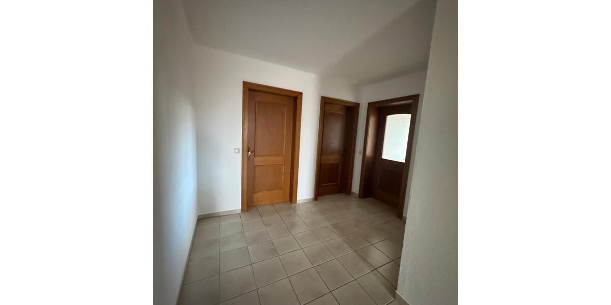 Etagenwohnung Wittibreut - 4 Zimmer, 127 m&sup2;, 710&euro; | Angebot:26004640