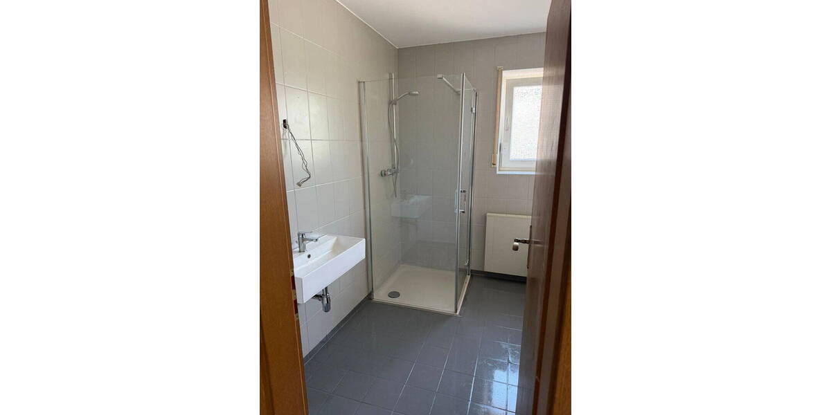 Etagenwohnung aachen Brand - 2 Zimmer, 98 m&sup2;, 1.150&euro; | Angebot:26847407