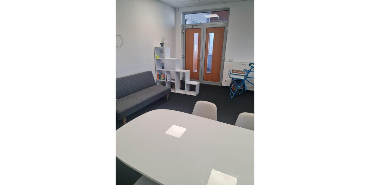 Gewerbeimmobilie-Büröfläche (ca. 100 m²) in Rosenheim zu vermiete zimmer