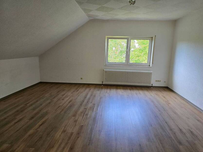 gepflegte Wohnung mit Einbauküche