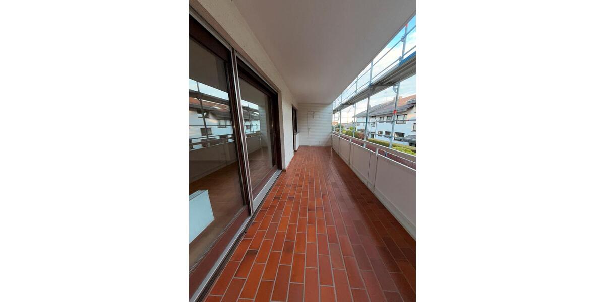 Etagenwohnung Kornwestheim - 4 Zimmer, 120 m&sup2;, 1.700&euro; | Angebot:26615319