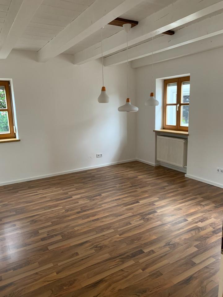 4-Zimmer Wohnung Haushälfte in MettenBerg zu vermieten