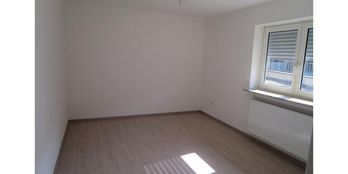 Erdgeschoßwohnung Bad Brückenau - 4 Zimmer, 106 m&sup2;, 636&euro; | Angebot:26067058