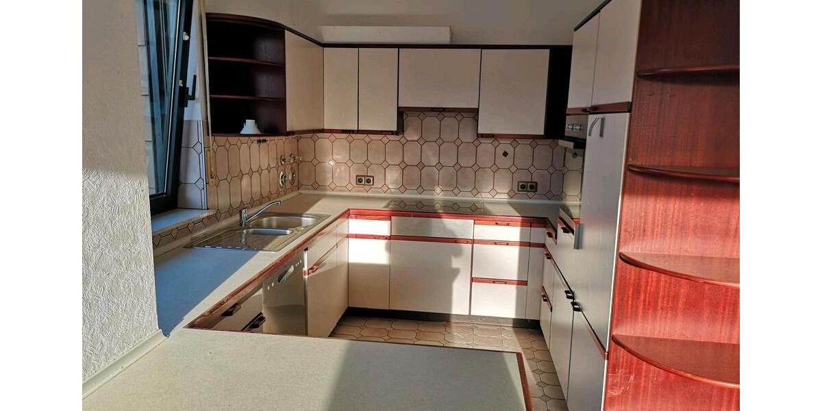 Etagenwohnung Karben - 4 Zimmer, 120 m&sup2;, 1.500&euro; | Angebot:25978636