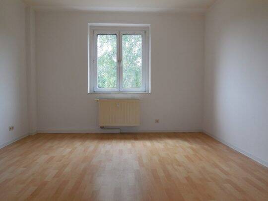 Etagenwohnung Riesa Gröba - 3 Zimmer, 66 m&sup2;, 359&euro; | Angebot:26106841