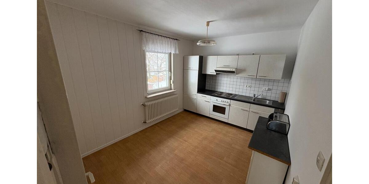Etagenwohnung Dassel - 5 Zimmer, 124 m&sup2;, 749&euro; | Angebot:26007340