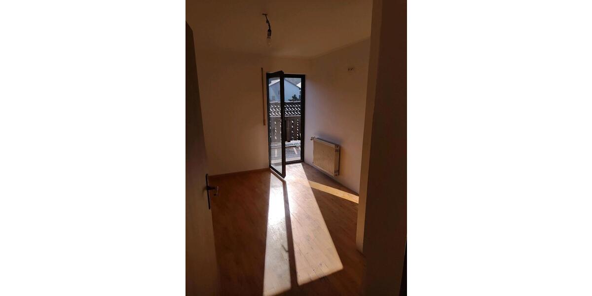 Wohnen auf Zeit Dingolfing - 1 Zimmer, 25 m&sup2;, 350&euro; | Angebot:26551347