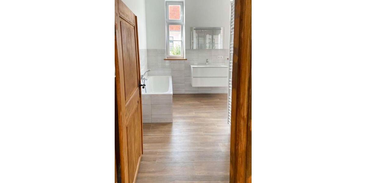 Stilvolle Wohnung in saniertem Altbau mit großer Sonnenterrasse 4 zimmer