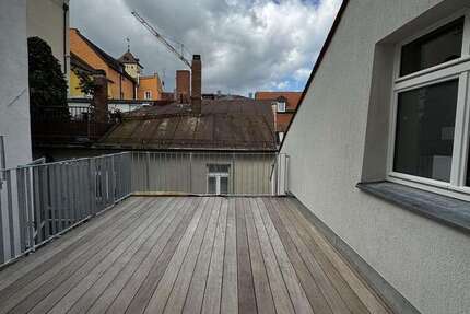 Wohnung zum Mieten in Regensburg 1.180 € 64 m²